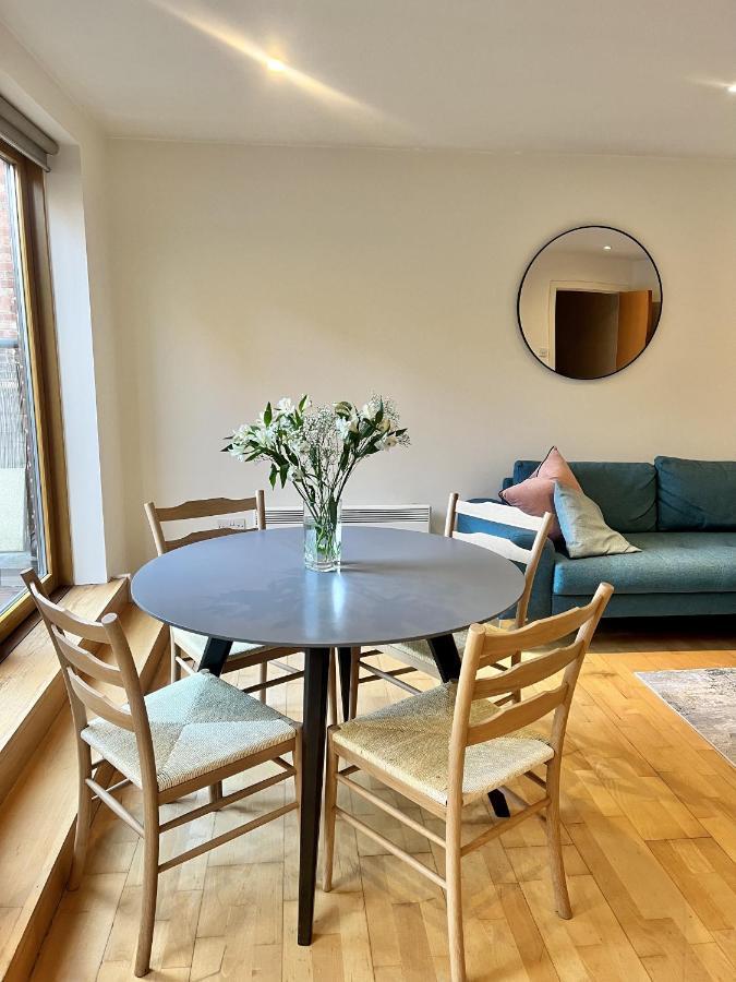 Spacious Mews Apartment, Clapham ロンドン エクステリア 写真